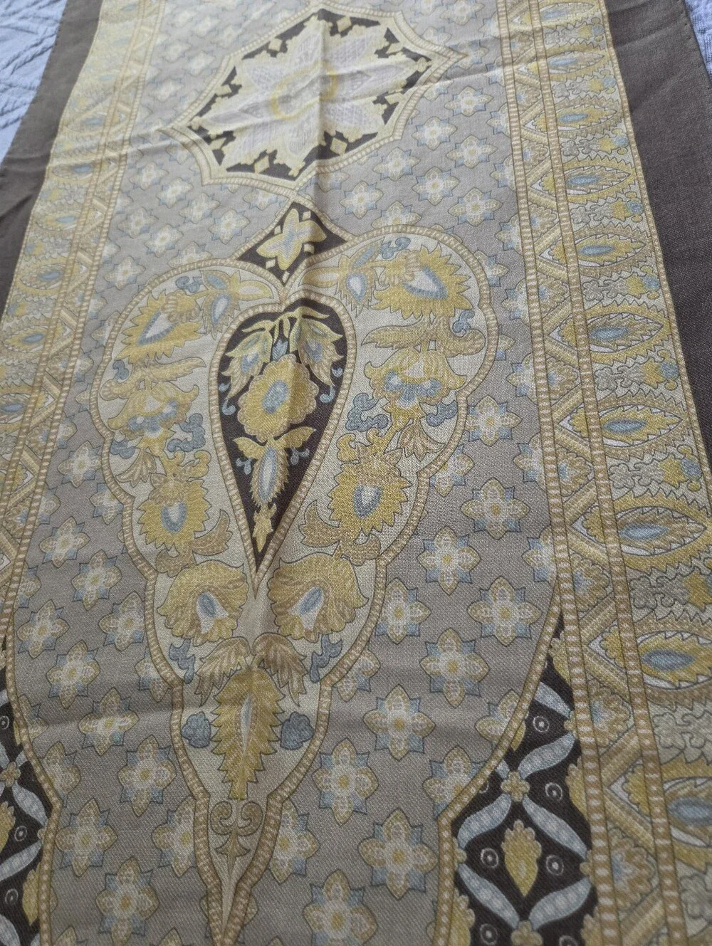 Authentic Etro Scarf Paisley Border Shawl in Gold and Olive